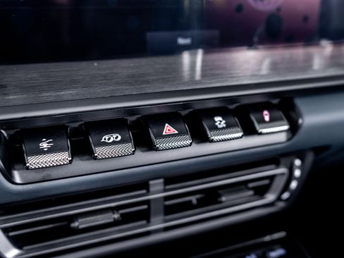 Used 2024 Porsche 911 Targa 4 GTS image 15