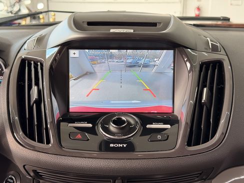 Used 2016 Ford Escape Titanium image 13