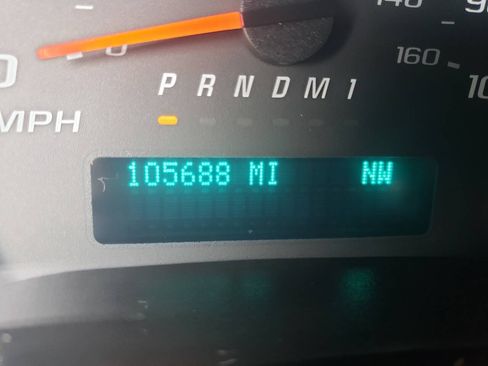 Used 2020 Chevrolet Express 2500 image 11