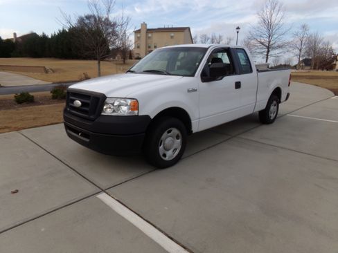 Used 2007 Ford F150 XL image 2