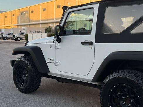 Used 2015 Jeep Wrangler Sport AWD/4WD image 33