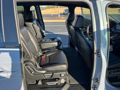 Used 2025 Honda Odyssey Sport-L image 15