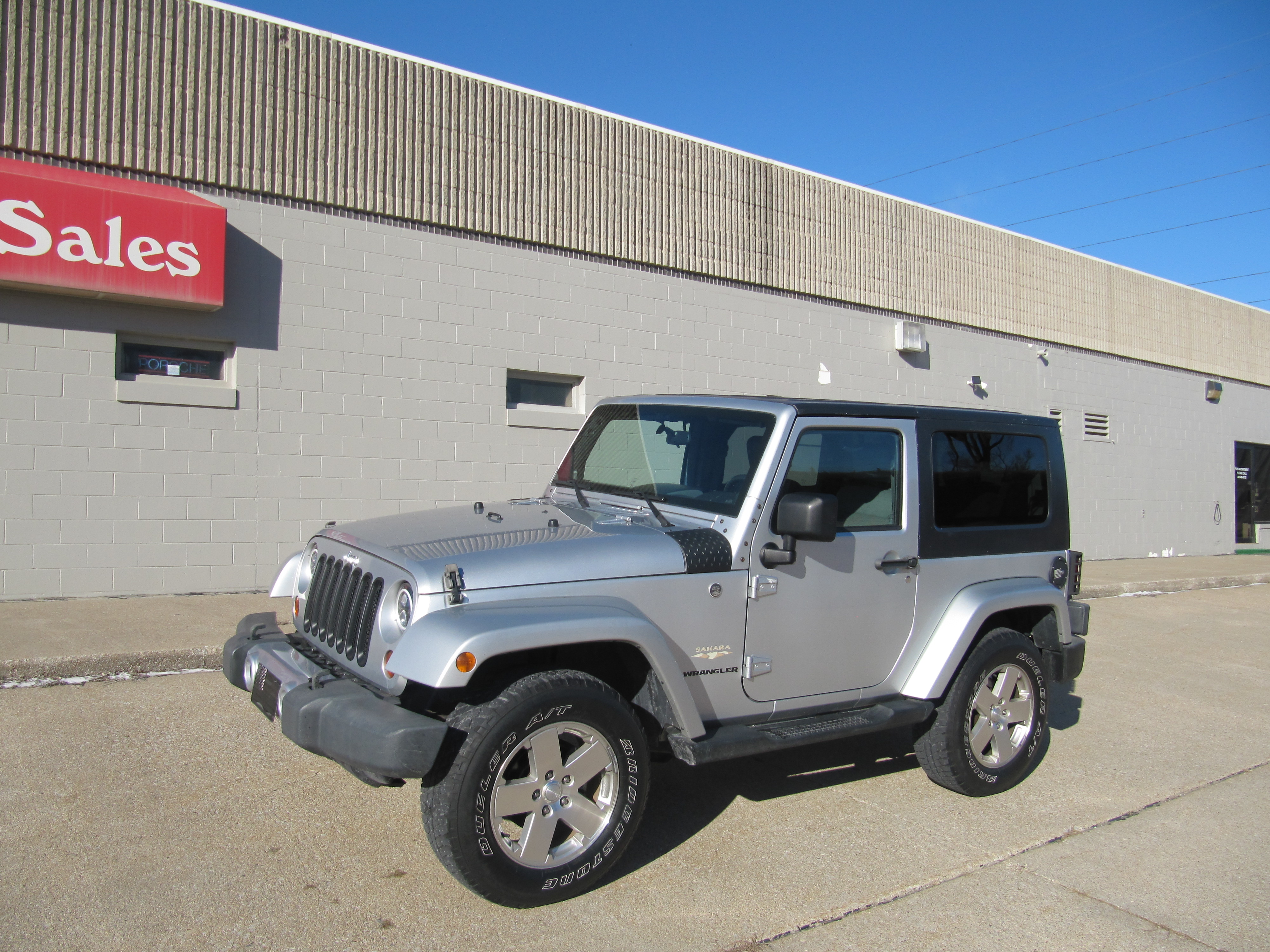 Used 2008 Jeep Wrangler Sahara AWD/4WD image 2