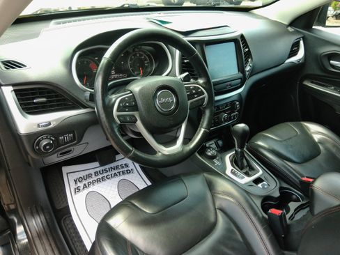 Used 2016 Jeep Cherokee 4WD Trailhawk image 49
