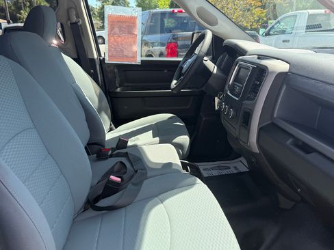 Used 2019 RAM 1500 2WD Crew Cab Classic Tradesman image 19
