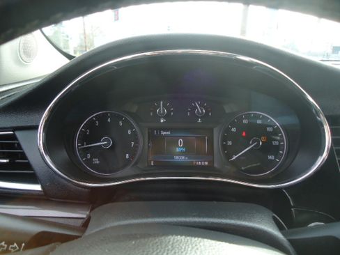 Used 2017 Buick Encore Essence image 16