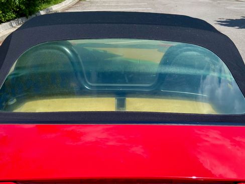 Used 2000 Porsche Boxster RWD image 21