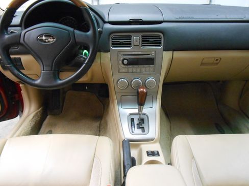 Used 2006 Subaru Forester 2.5X L.L. Bean AWD/4WD image 9
