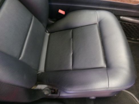 Used 2013 Mercedes-Benz E 350 4MATIC Sedan image 12