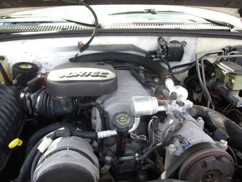 Used 1998 GMC Sierra 2500 Classic SL image 46