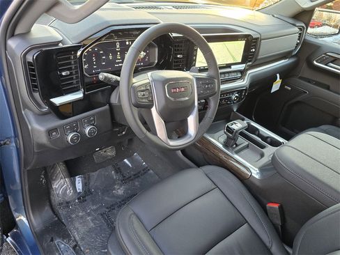 New 2026 GMC Sierra 1500 Elevation image 16