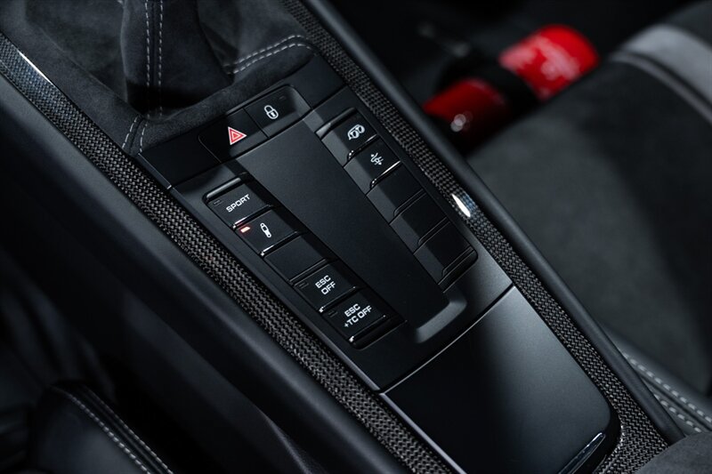 Used 2018 Porsche 911 GT3 RWD image 50