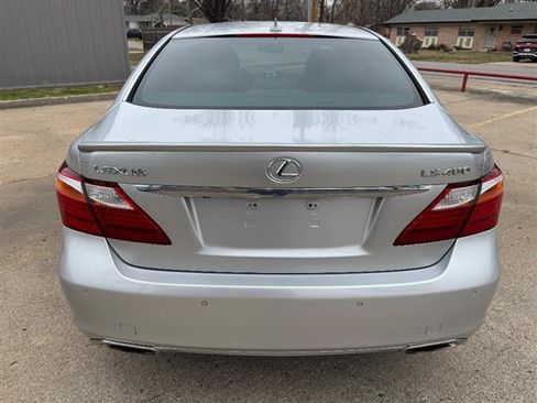 Used 2010 Lexus LS 460 image 3