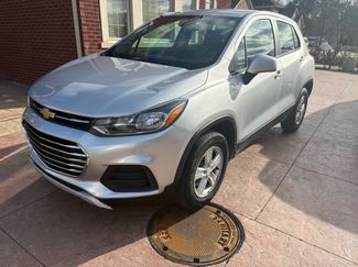 Used 2018 Chevrolet Trax LT image 1