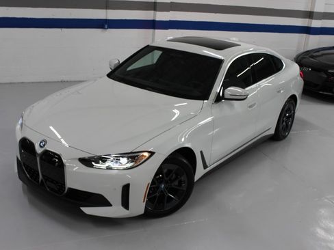 Used 2024 BMW i4 eDrive40 RWD image 4