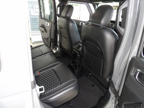 Used 2021 Jeep Wrangler 4WD Unlimited Sahara image 22