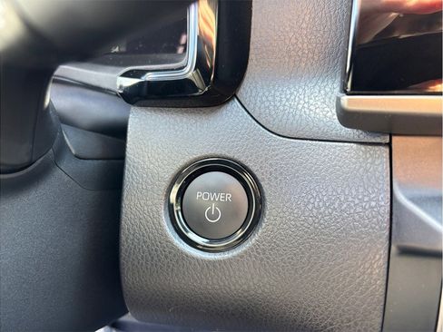 Used 2025 Toyota Camry LE image 23