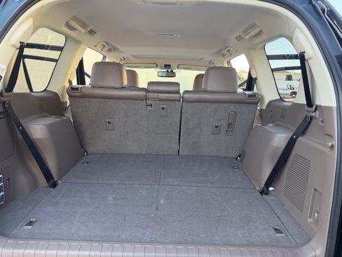 Used 2013 Lexus GX 460 image 24