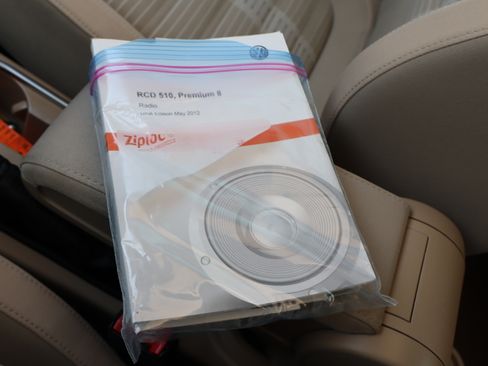 Used 2013 Volkswagen Beetle 2.0T image 31