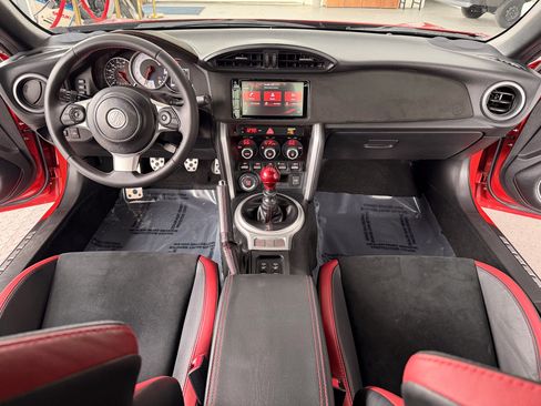 Used 2020 Toyota 86 image 8