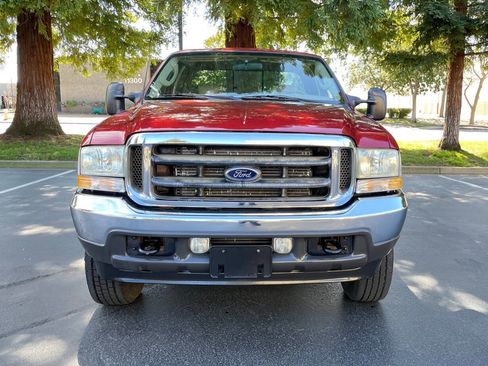 Used 2003 Ford F250 Lariat image 2
