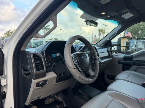 Used 2017 Ford F450 XL w/ Power Equipment Group AWD/4WD image 10