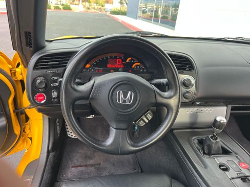 Used 2006 Honda S2000 image 19
