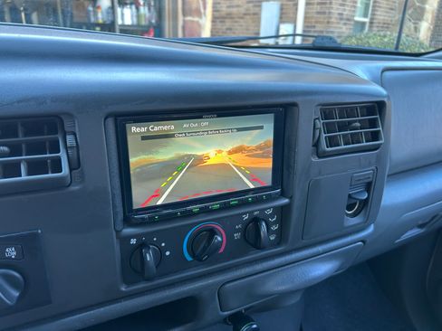 Used 2002 Ford F350 Lariat image 12