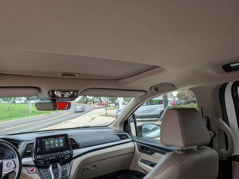 Used 2018 Honda Odyssey EX-L image 11