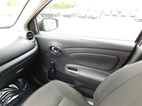 Used 2017 Nissan Versa S image 17