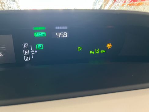 Used 2019 Toyota Prius Limited image 22