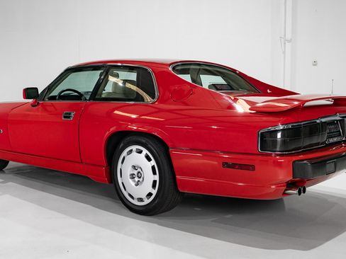 Used 1993 Jaguar XJR-S RWD image 8