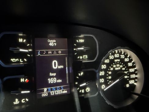 Used 2018 Toyota Tundra SR5 image 11