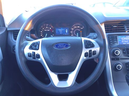 Used 2012 Ford Edge SE image 26