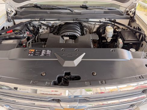 Used 2015 Chevrolet Silverado 1500 4x4 Crew Cab High Country image 17