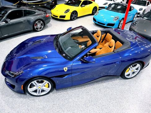 Used 2020 Ferrari Portofino image 5