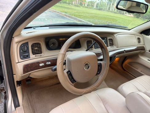 Used 2007 Mercury Grand Marquis LS RWD image 71