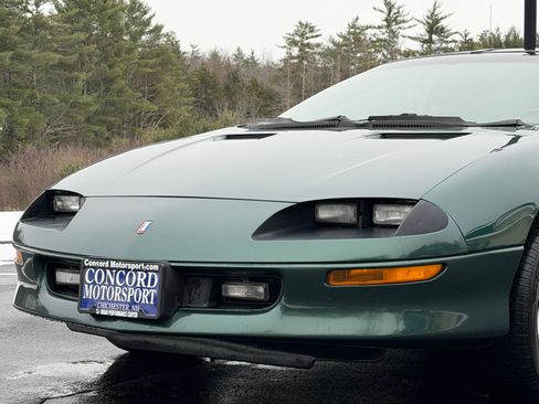 Used 1994 Chevrolet Camaro Z28 image 12