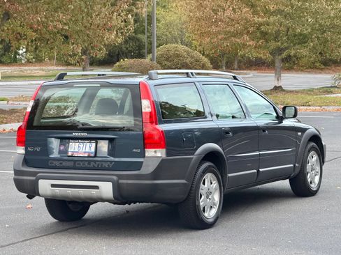 Used 2005 Volvo XC70 image 3