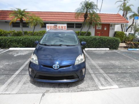 Used 2013 Toyota Prius Three Hatchback 4D FWD image 8
