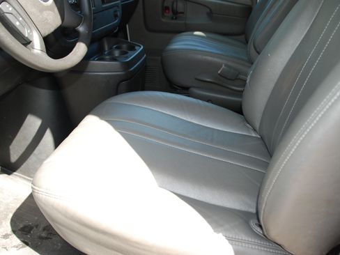 Used 2013 Chevrolet Express 1500 UNAVAIL RWD image 18