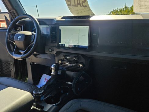 Used 2024 Ford Bronco Big Bend image 16