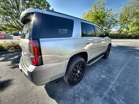 Used 2017 GMC Yukon 4WD SLT image 5