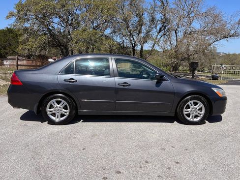 Used 2006 Honda Accord EX-L image 7