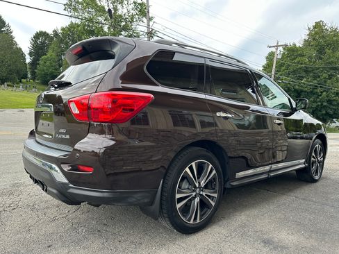 Used 2020 Nissan Pathfinder 4WD Platinum image 4