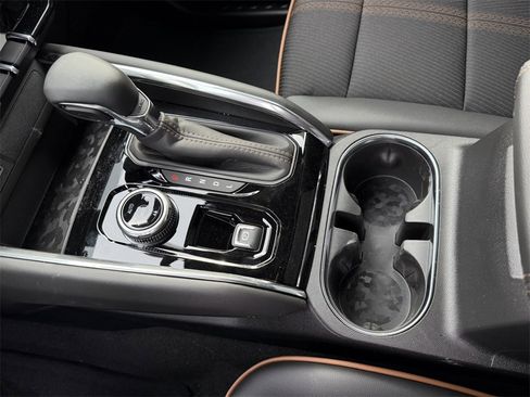 New 2026 GMC Canyon AT4 image 25