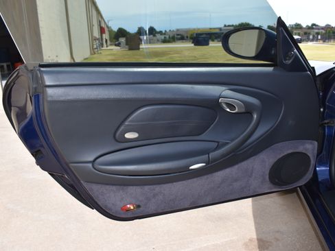 Used 2001 Porsche 911 Coupe RWD image 26