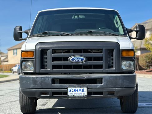 Used 2014 Ford E-150 and Econoline 150 image 4