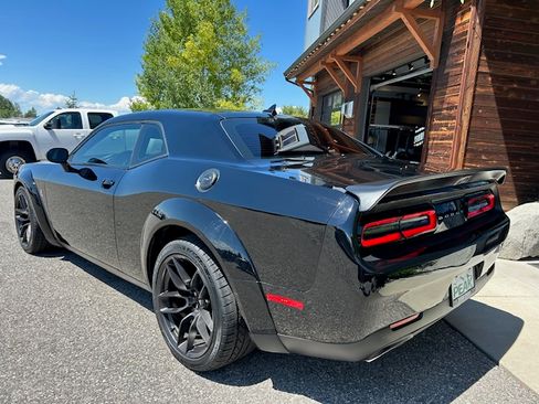 Used 2022 Dodge Challenger R/T Scat Pack RWD image 5