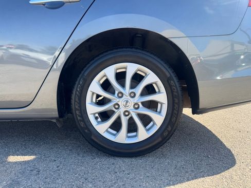 Used 2019 Nissan Sentra SV FWD image 13